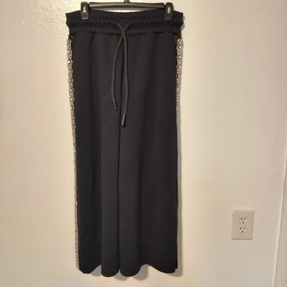NWT Burberry Swarovski Crestal Wide Leg Jersey Cropped track pants in back - Picture 5 of 9